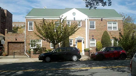 Rented by Laura A Noto LREB