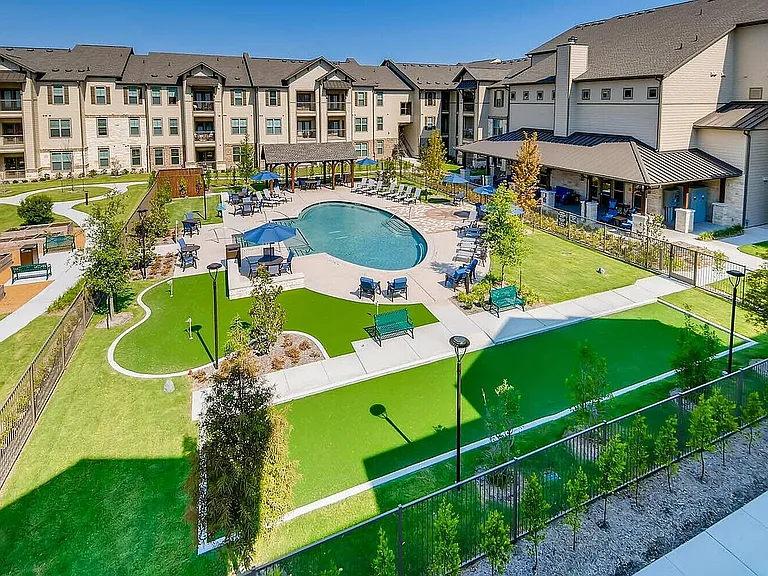 1196 T L Townsend Drive-large-079-056-Views-1500x1000-72dpi