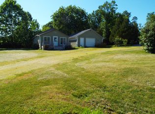 1685 State Highway 145 N, Stonefort, IL 62987