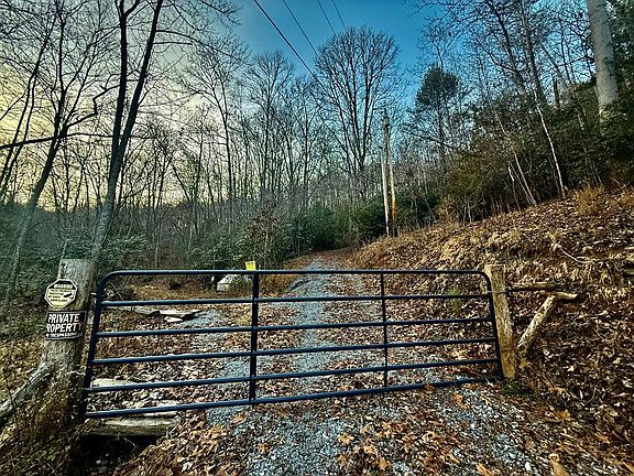 4th image of 0 Bradley Creek Rd