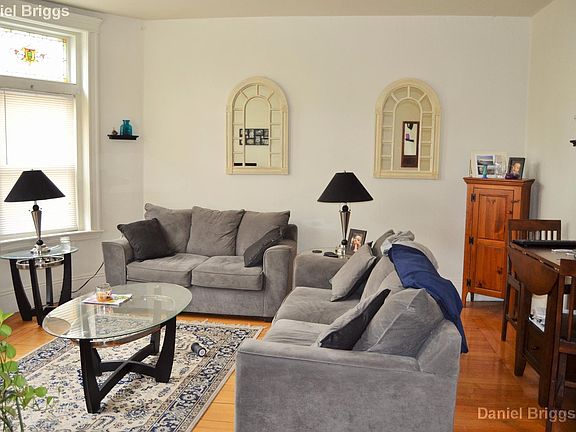2nd image of 1822 Beacon St APT 1F