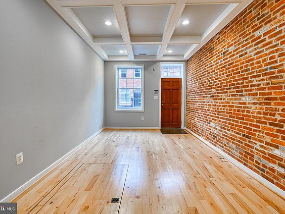 4th image of 214 S Regester St
