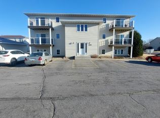 1915 Haughton Ave APT 302, North Mankato, MN 56003