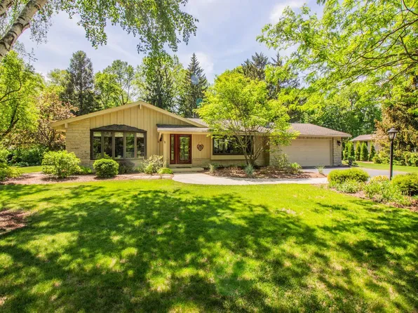 7387 Glencoe DRIVE, Cedarburg, WI 53012