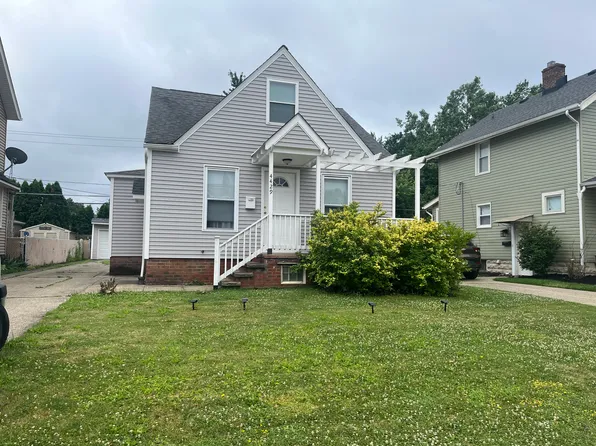 4429 Maplecrest Ave, Parma, OH 44134