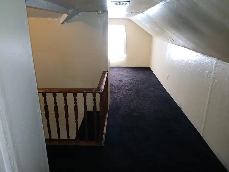 9604 Sorrento St — Photo 11