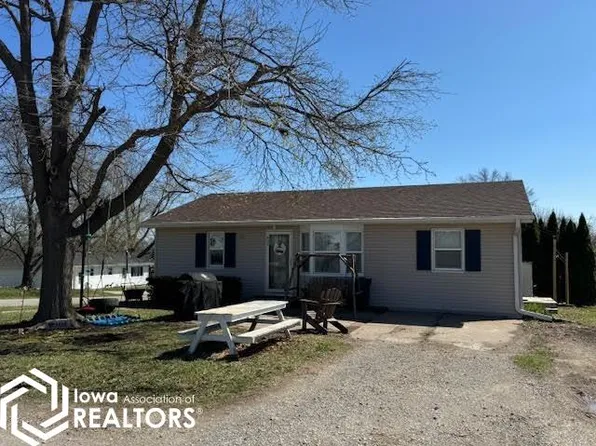 409 Randolph St, Bedford, IA 50833