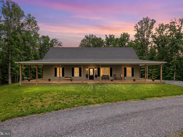 155 Turkey Ln, Middletown, VA 22645