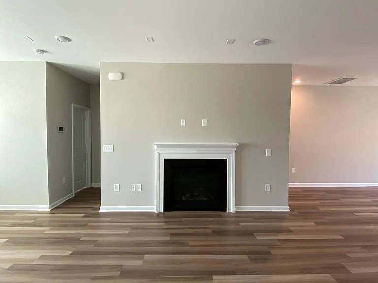 221 Adobe Pl — Photo 8