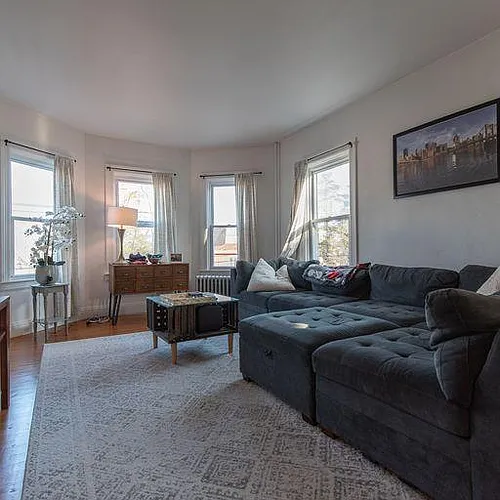 256 Morris Ave #2 Photo 1