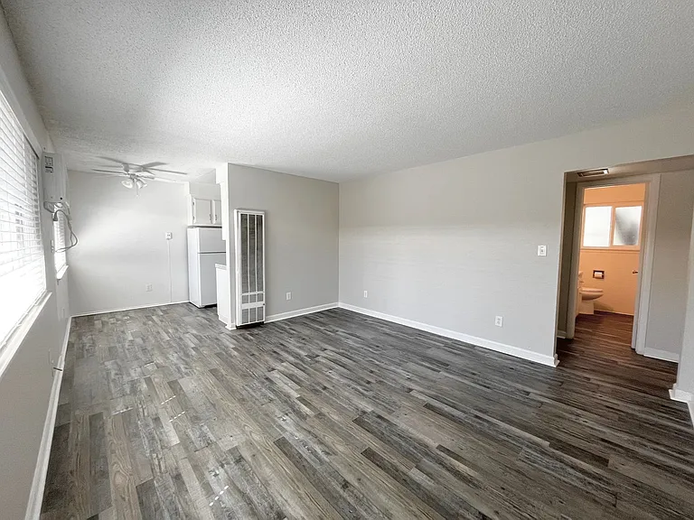 510 23rd Street — Photo 3