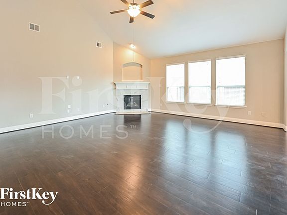 4th image of 31086 Timber Bend Ln