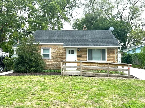 954 33rd St SW, Wyoming, MI 49509