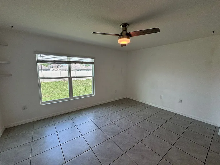 8940 SW 50th Ter — Photo 15