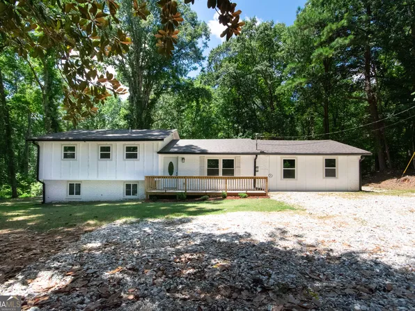 523 Walt Sanders Rd, Newnan, GA 30265