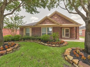 1522 Martin Lake Dr, Richmond, TX 77406