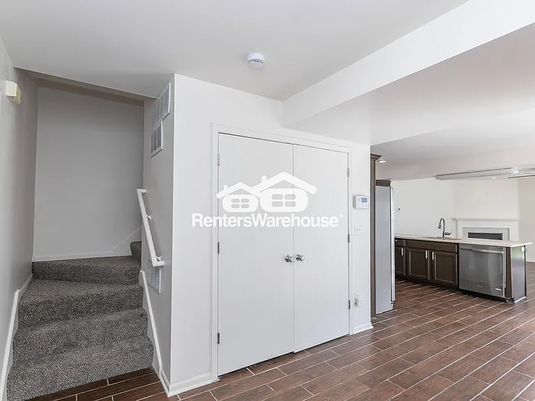 8127 N Lawn Ave — Photo 32