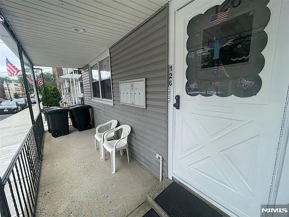 4th image of 126 69th St
