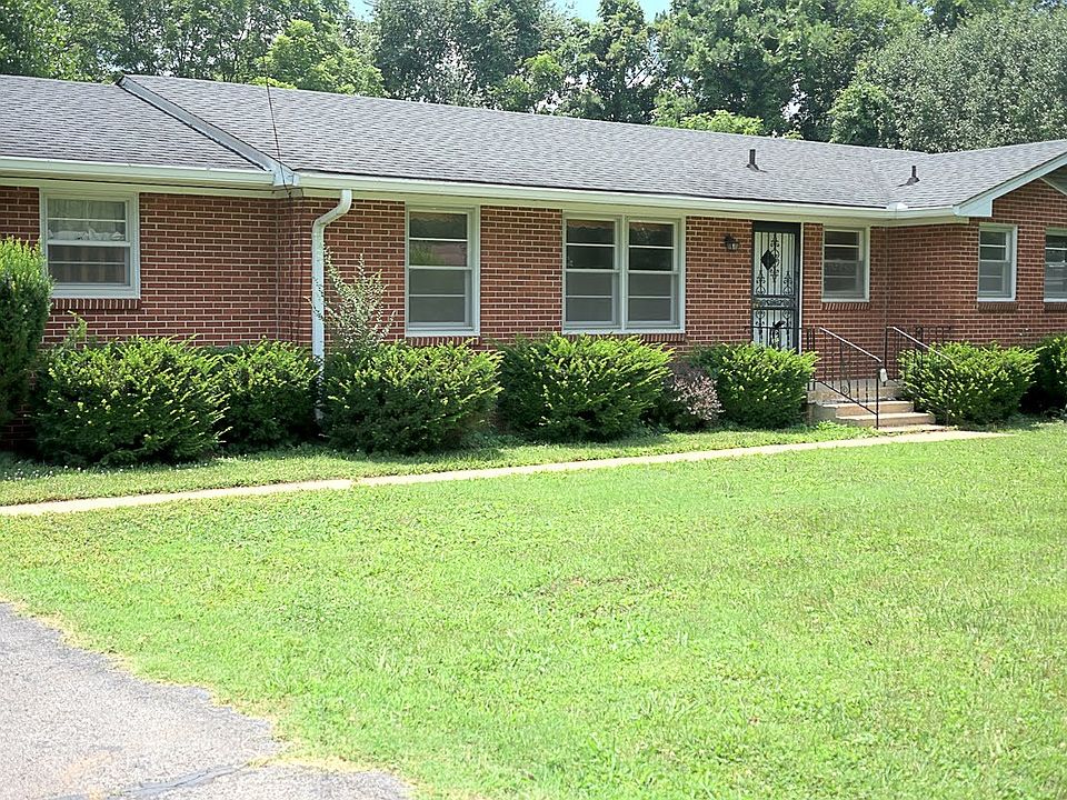 1st image of 1422 Sherrill Blvd
