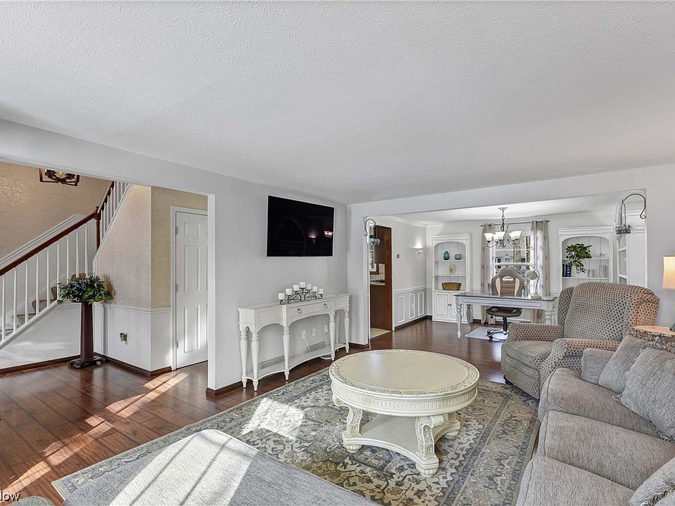 17026 Eagles Nest Cir, Strongsville, OH 44136 Zillow