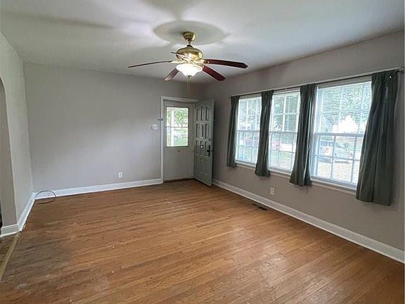 2nd image of 3102 Faye Ave