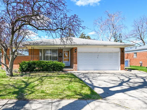 27701 Yvette Dr, Warren, MI 48088