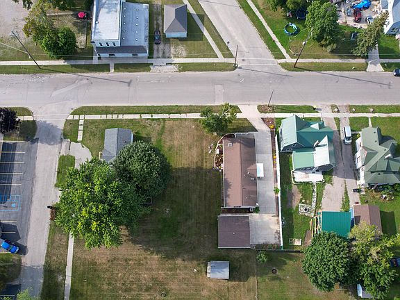 5th image of 208 Duncan Ave