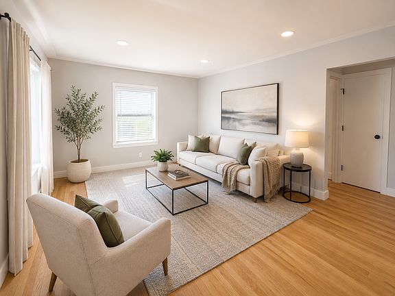 2nd image of 6016 Thomas Ave S