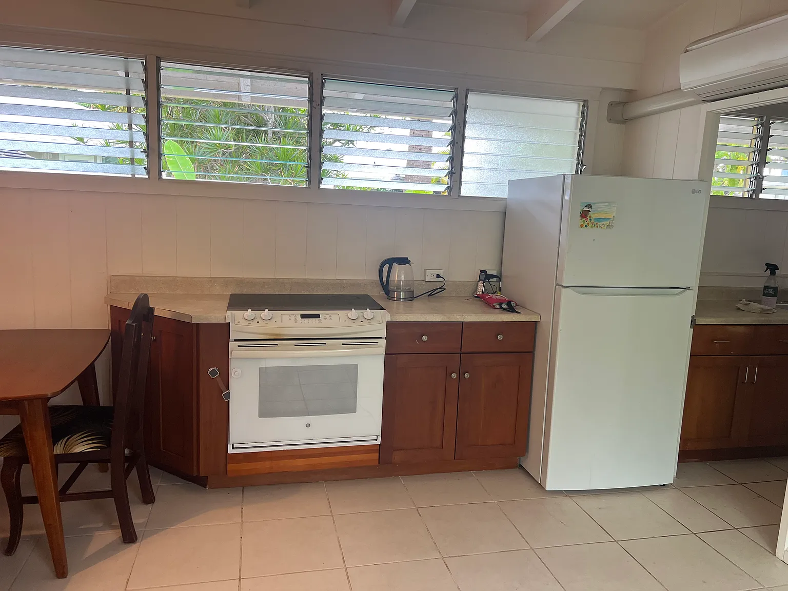 918 Oneawa St — Photo 2