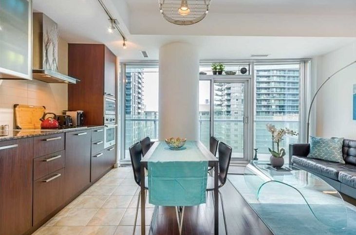 Huge Balcony with CNTower Views, Roger's, Waterviews