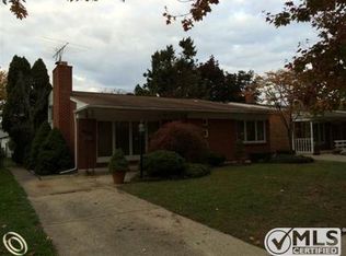 31409 Slumber Ln, Fraser, MI 48026