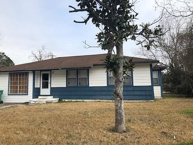 1st image of 101 Amaryliss Ave