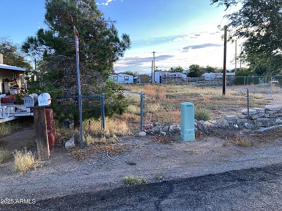 2nd image of 3525 E BLUEBIRD Lane #23