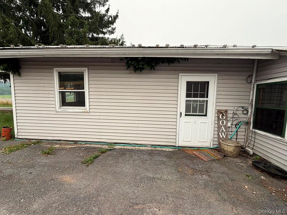 1st image of 35 Milburn Rd Unit 5