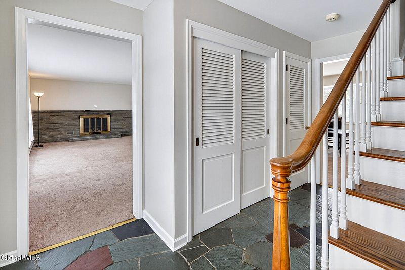 3rd image of 18 Shady Lane