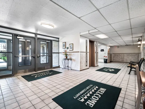 Cross Creek Apartments