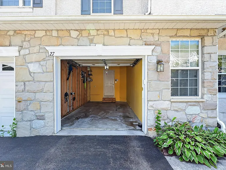27 Lincoln Dr — Photo 62
