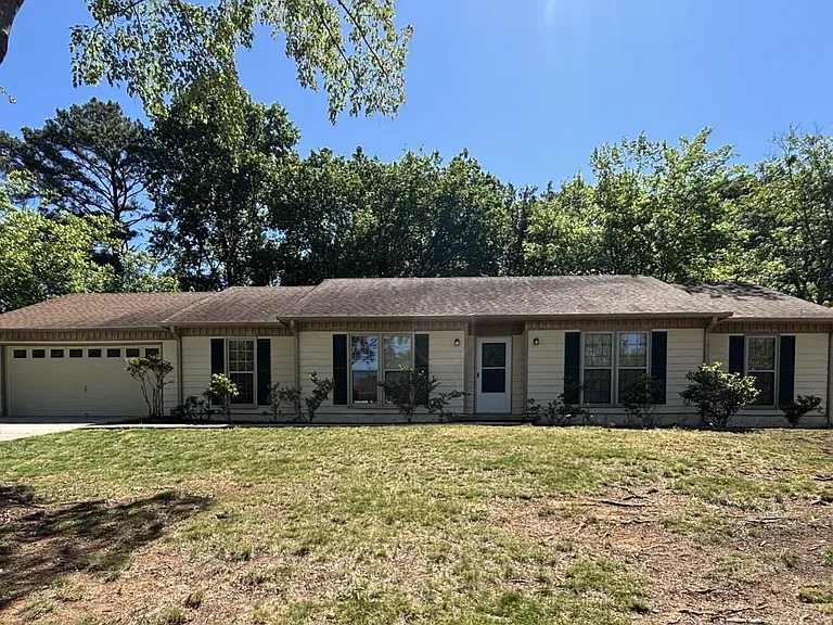 2705 Willena Dr SE — Photo 2