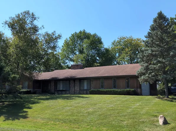20450 N Meadow Ln, Deer Park, IL 60010