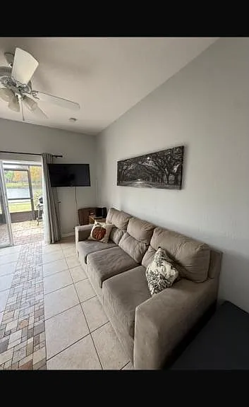 2411 Caravelle Cir — Photo 4