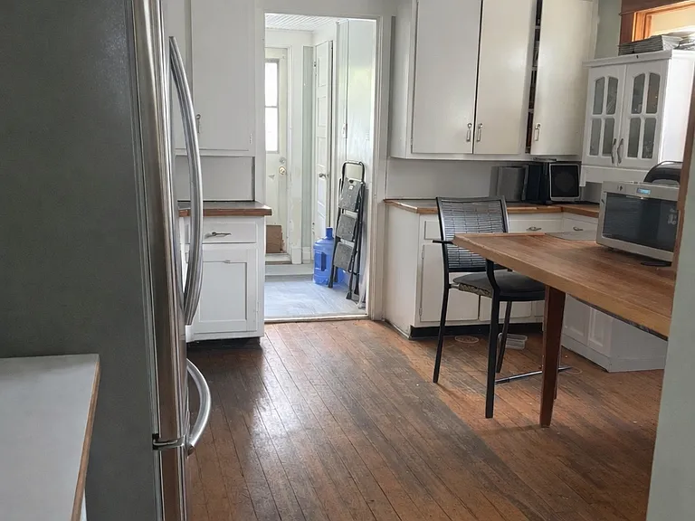 2303 S Catalina St — Photo 5