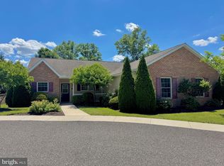 12 Luwig Ln, Pottstown, PA 19464