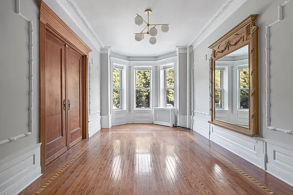 Rented by Corcoran | media 18