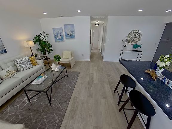 Living room (w/ staged furniture now removed)