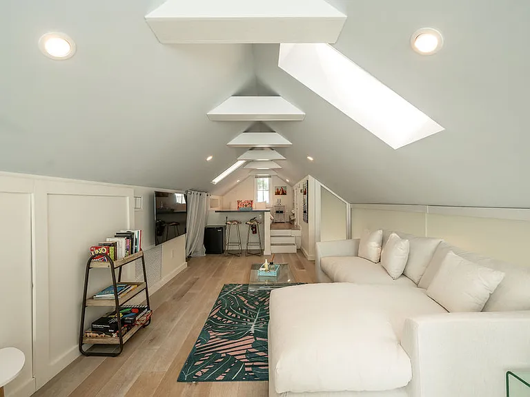 715 Chapman Ln — Photo 35