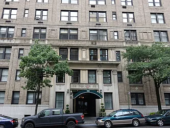 930 Park Avenue in Upper East Side