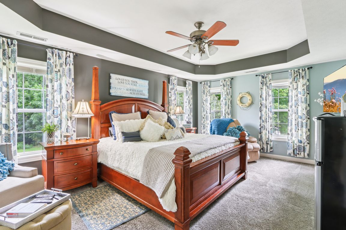 Black Walnut Dr-S2207-026.jpg