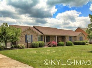 908 Oatfield Rd, Harrodsburg, KY 40330