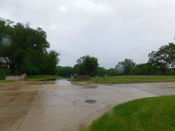 3rd image of 231 McKinsey Dr