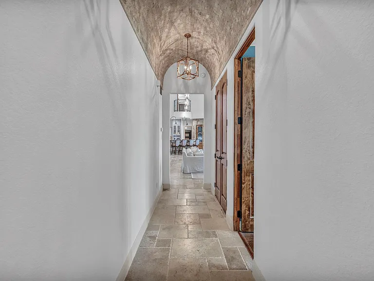 144 Serene St — Photo 18